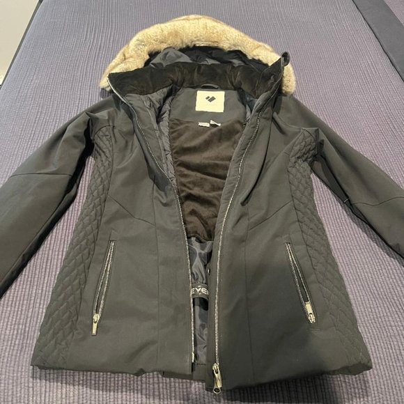 Obermeyer, Woman's Ski /Winter Jacket  -the  Siren Faux Fur Insulated Ski Jacket - Picture 4 of 6